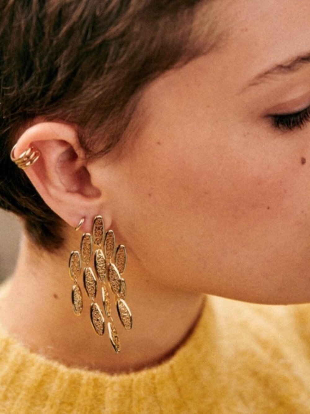 Sezane Colombe Earrings Gold Plated Metal New with Pouch & Box Rare Find - Picture 3 of 15